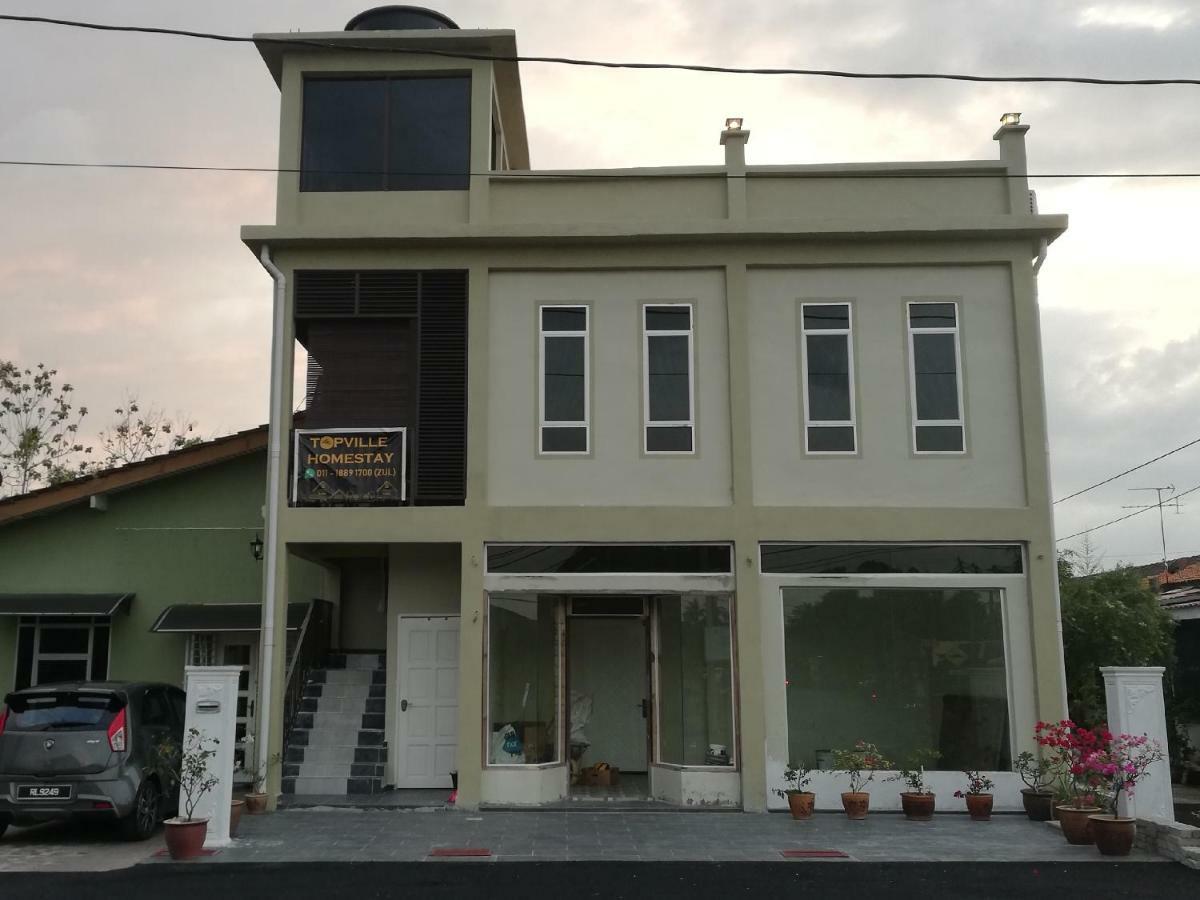 Topville Homestay Kangar Esterno foto